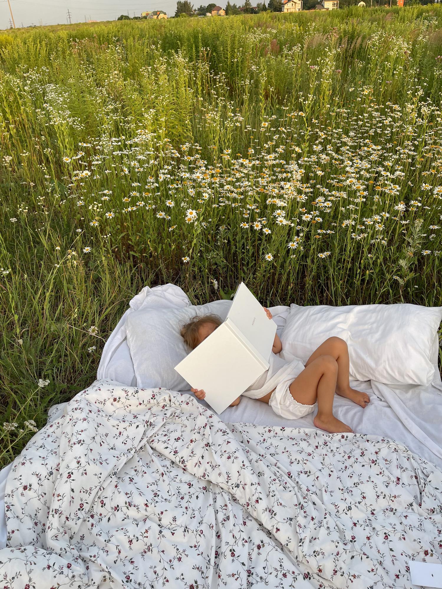 ФОТОКНИГА В БЕЛОЙ ЭКО КОЖЕ 25х25 СМ