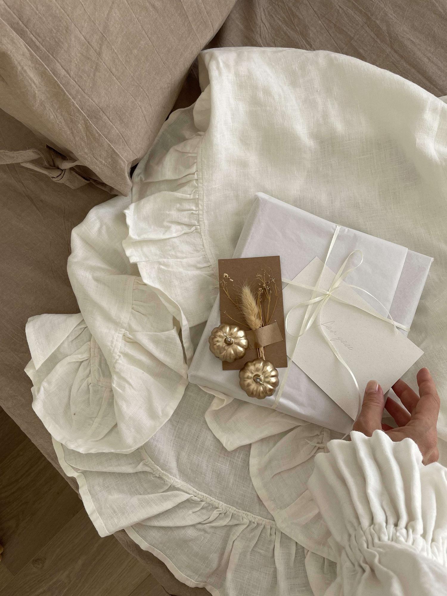 ФОТОКНИГА В ТЕКСТИЛЬНОЙ ОБЛОЖКЕ БЕЖЕВОГО ОТТЕНКА 20х20 СМ