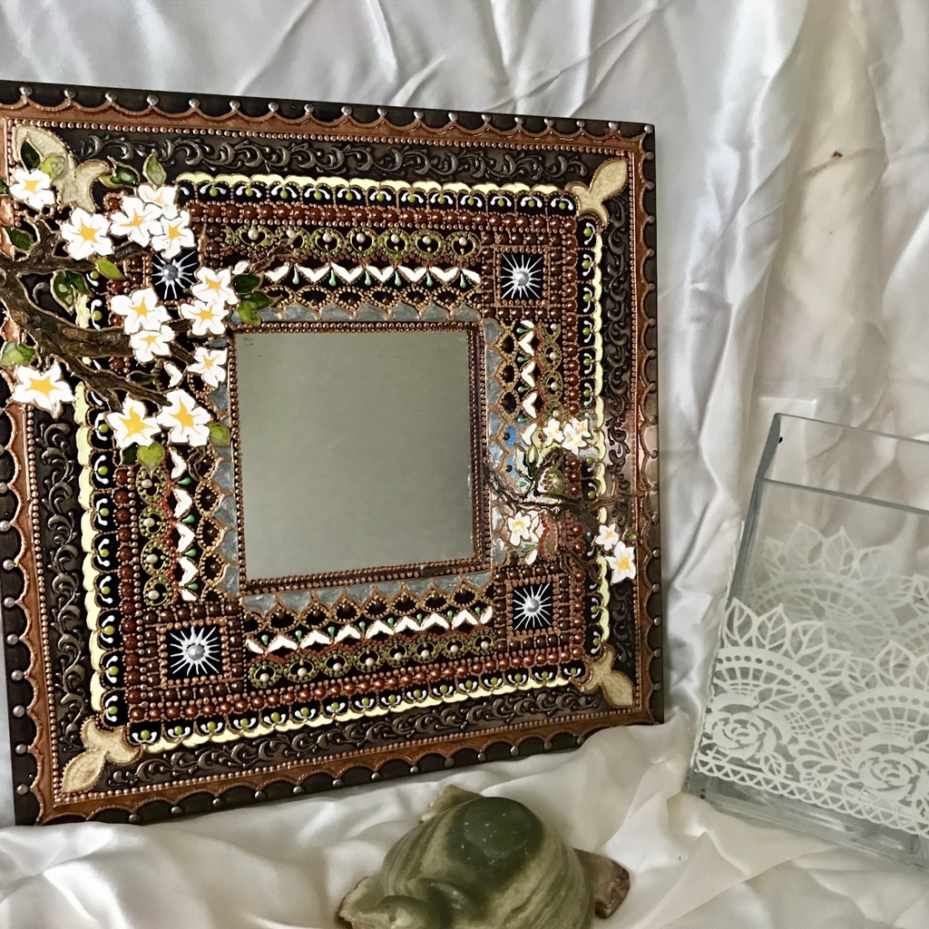 Зеркало интерьерное Sakura