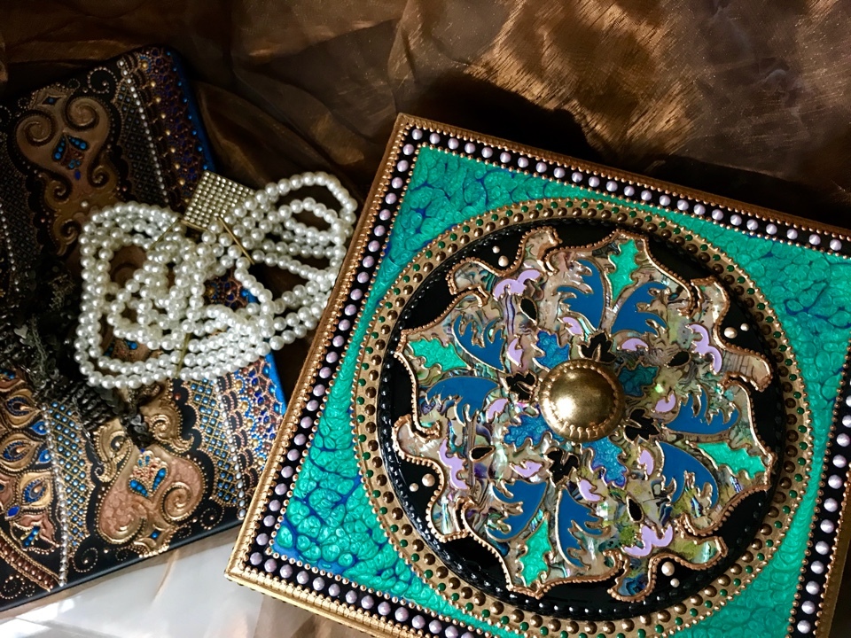 Шкатулка декоративная Emerald flower