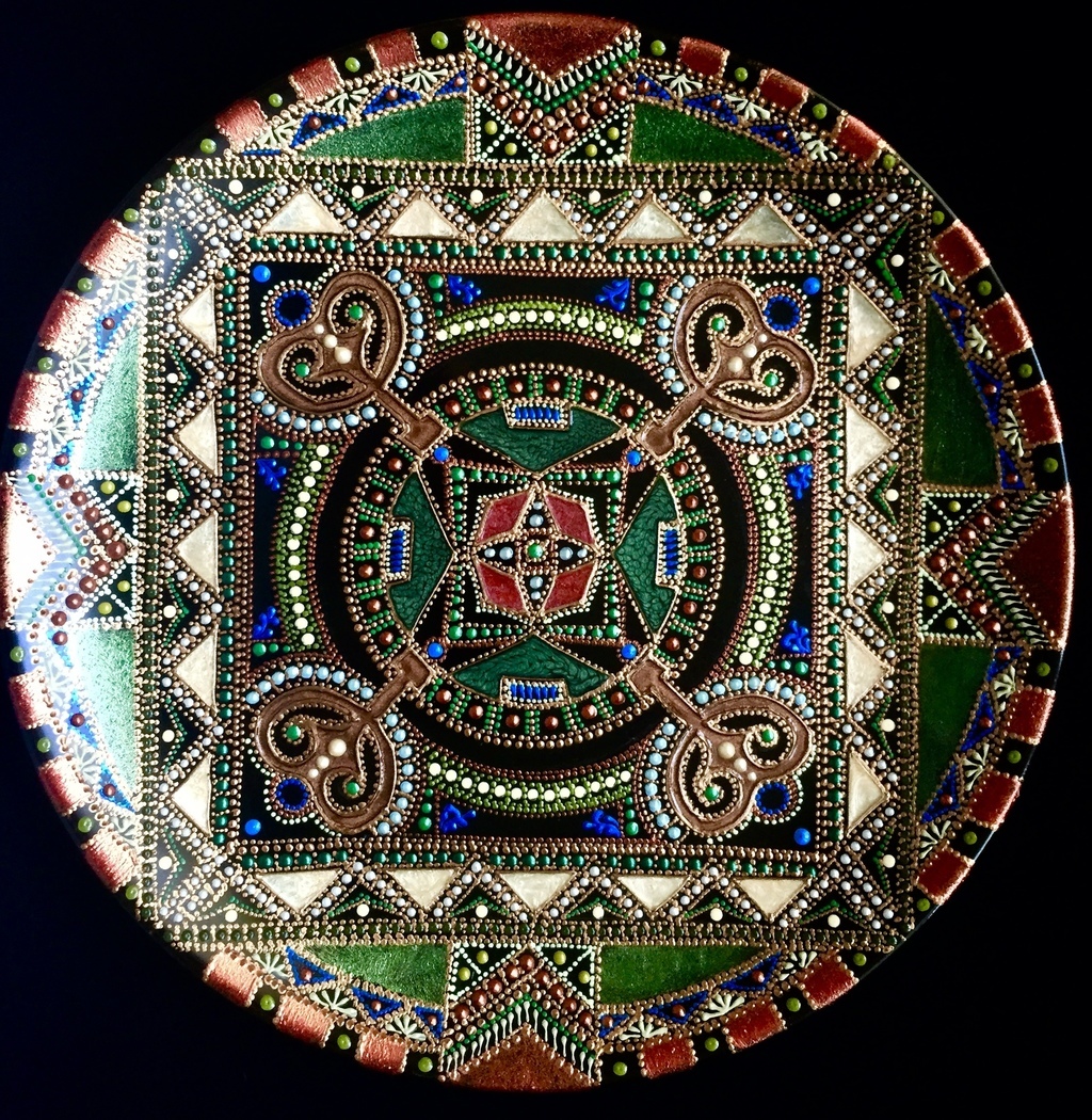 Тарелка декоративная Magic keys