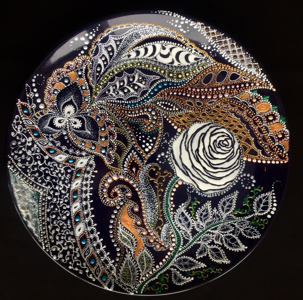 Тарелка декоративная White Rose