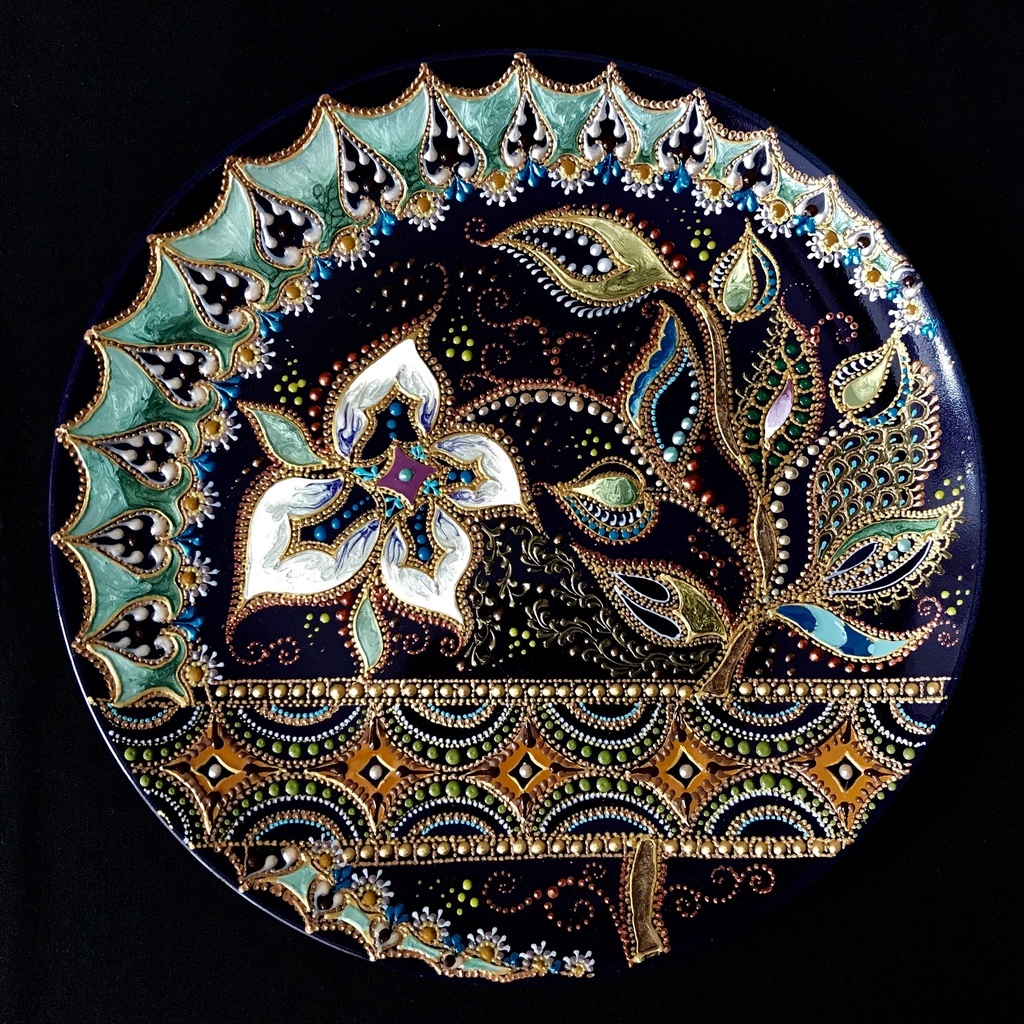 Тарелка декоративная Eliza's smile