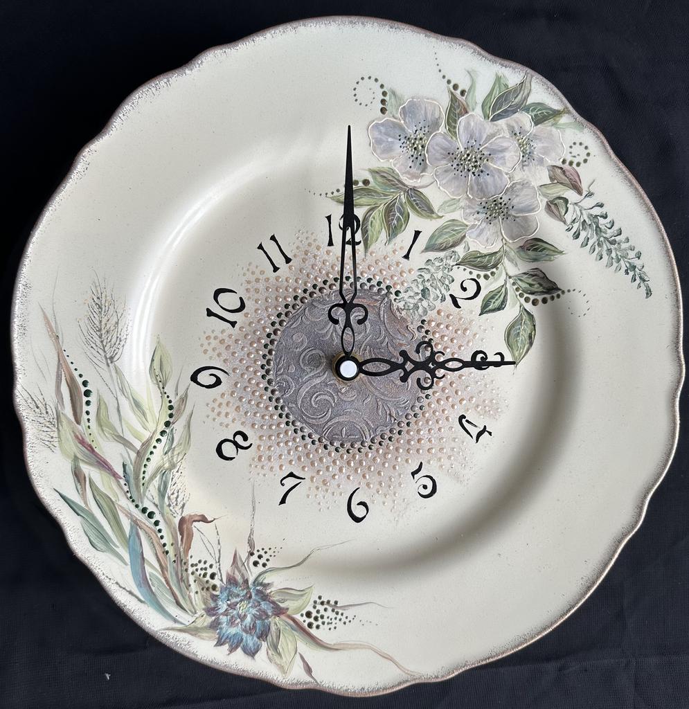 Часы настенные Before dawn