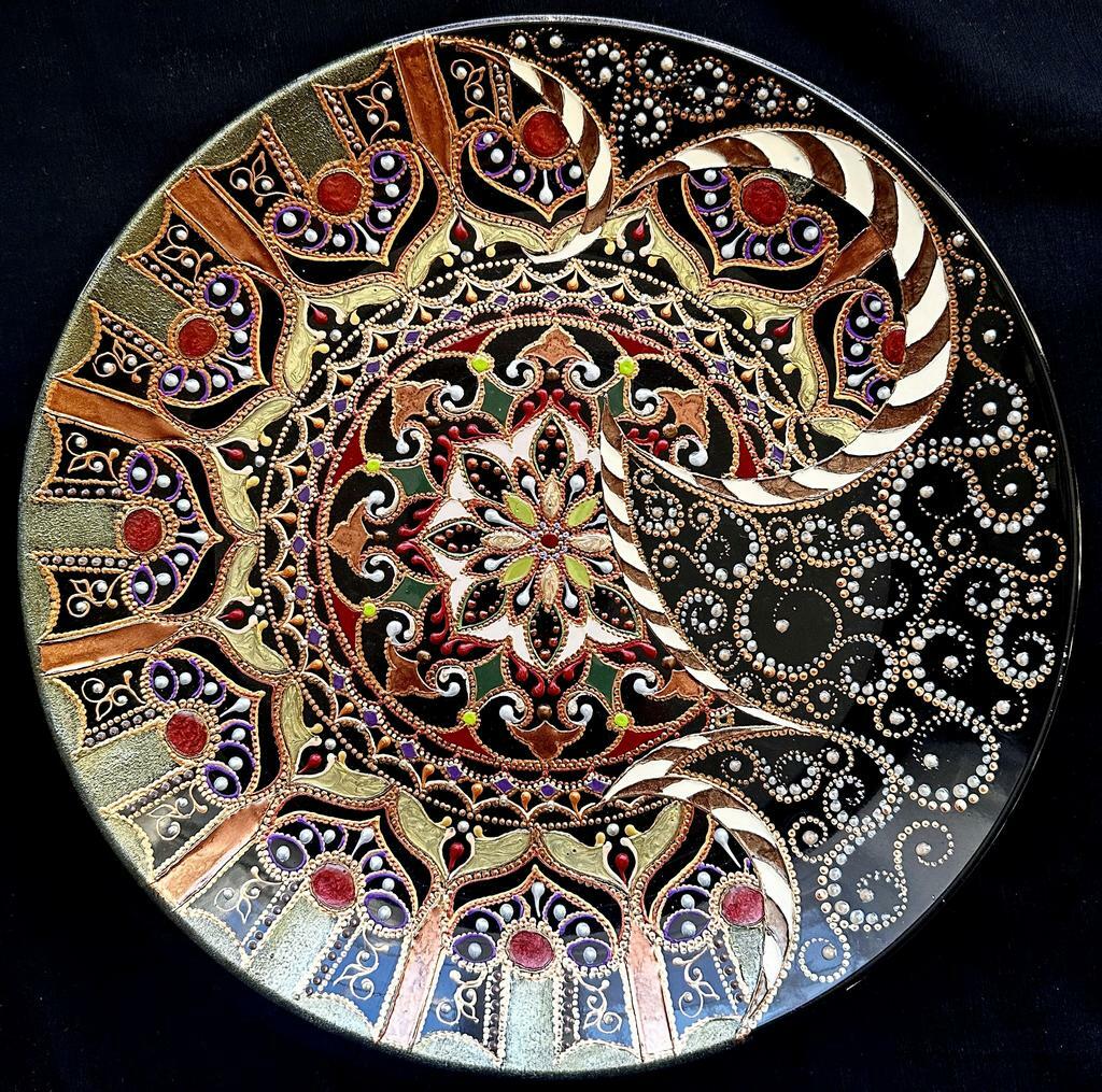 Тарелка декоративная из серии "Delphic tulip"