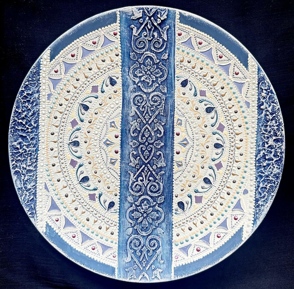 Тарелка декоративная из серии Blue Dream