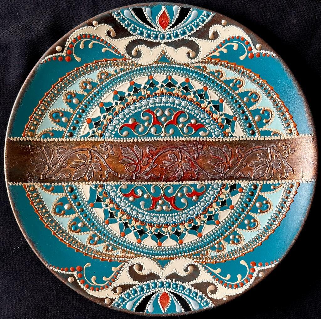 Тарелка декоративная из серии "Skyborn"