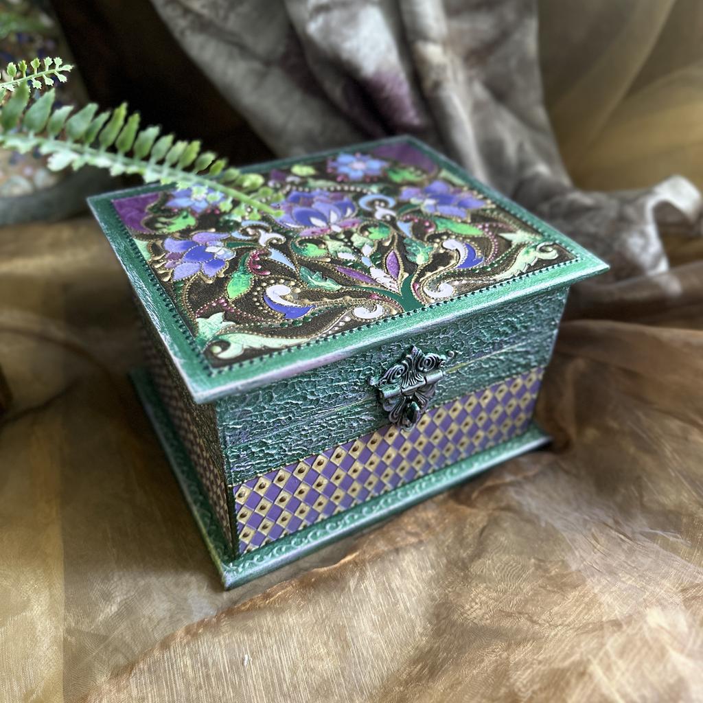 Шкатулка декоративная Elven Violet