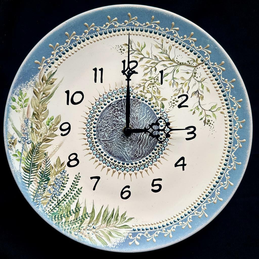 Часы настенные Steely tenderness