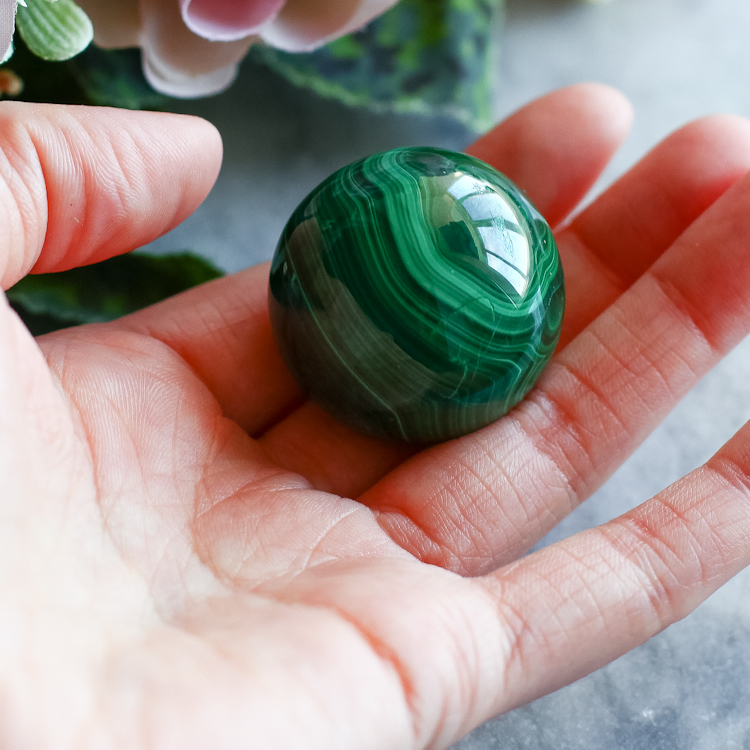 Шар из малахита