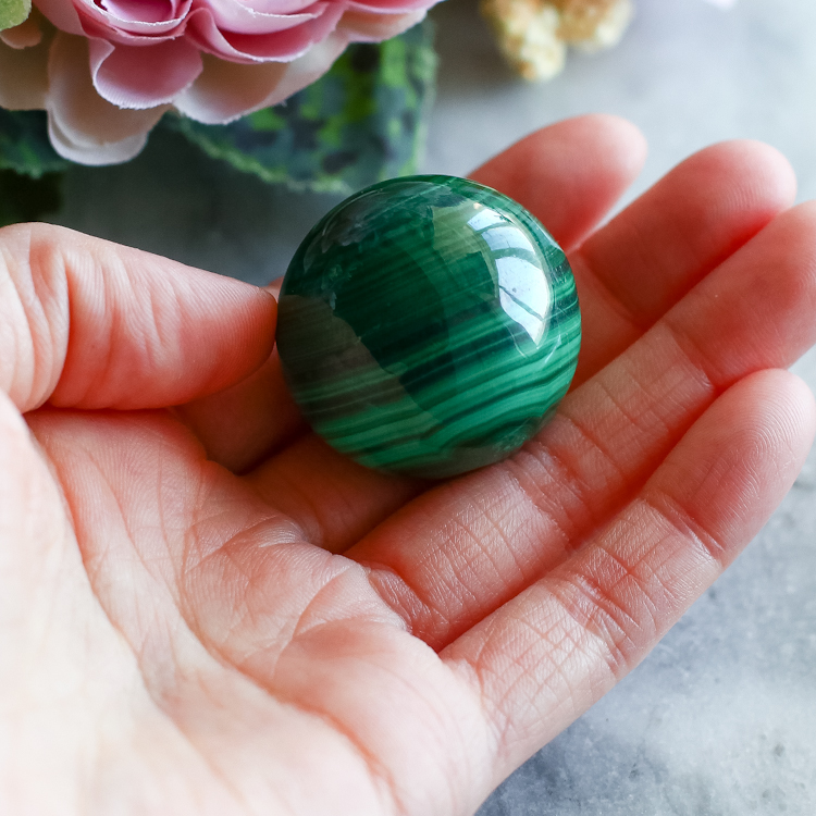 Шар из малахита
