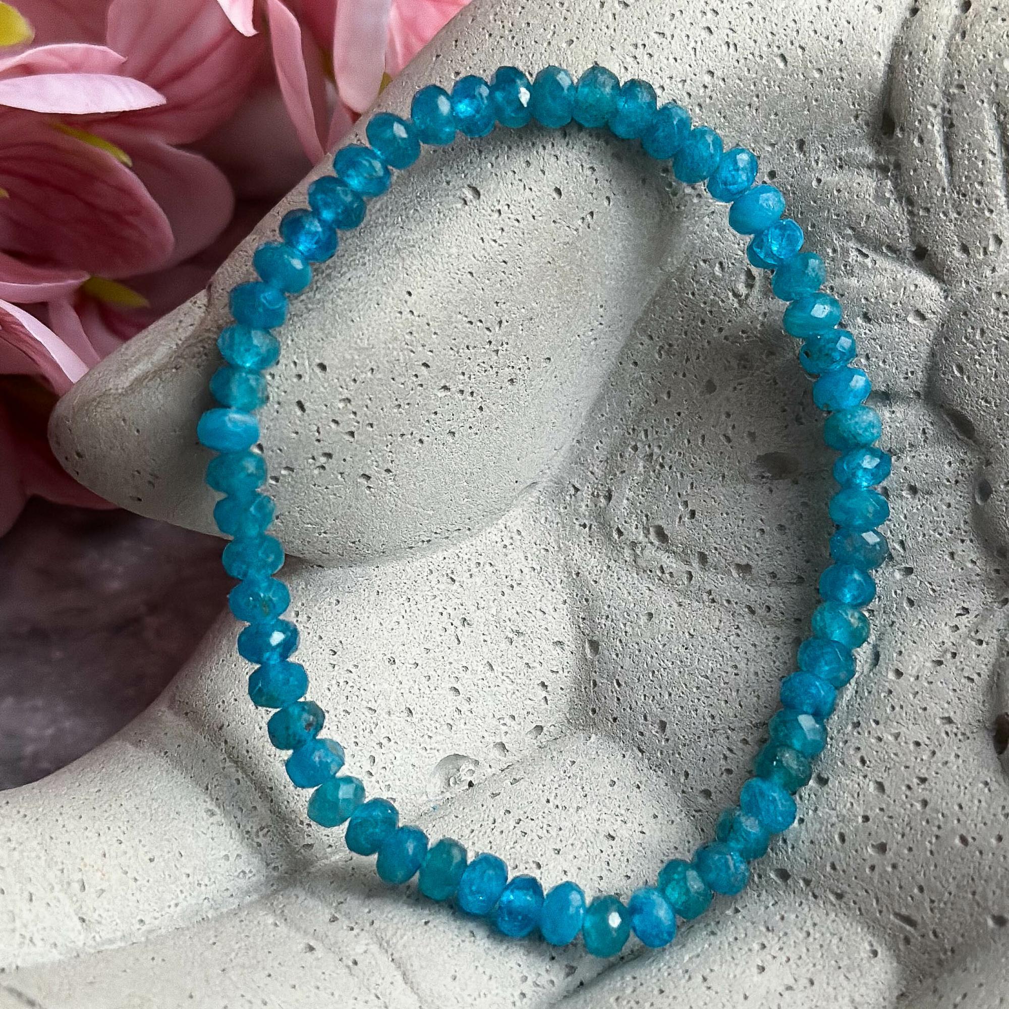 Браслет Ограненный Голубой Апатит