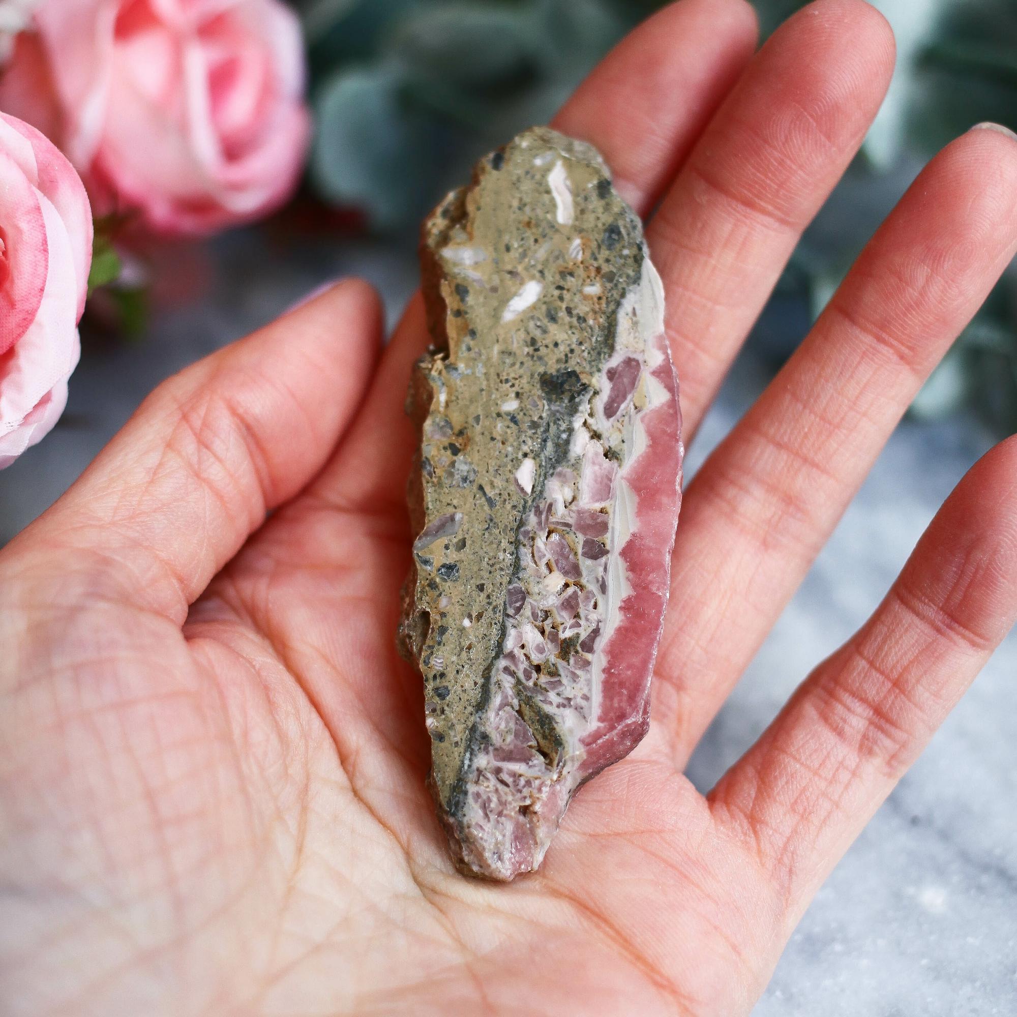 Срез родохрозита