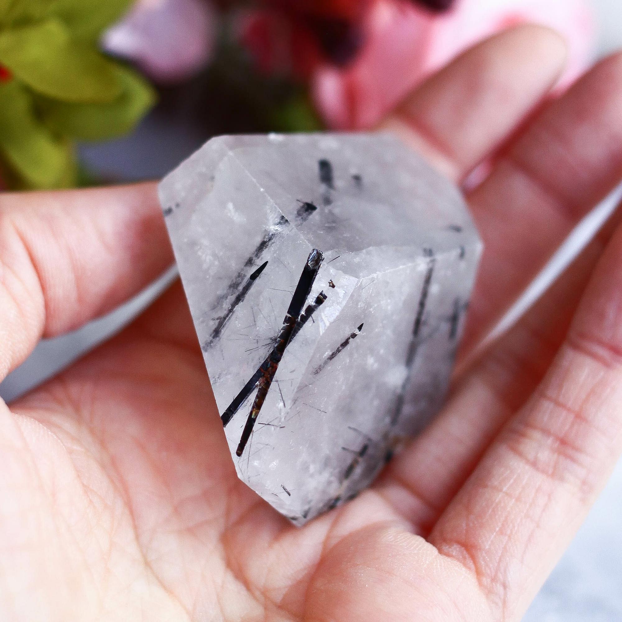 Турмалиновый кварц (кварц с шерлом) ограненный