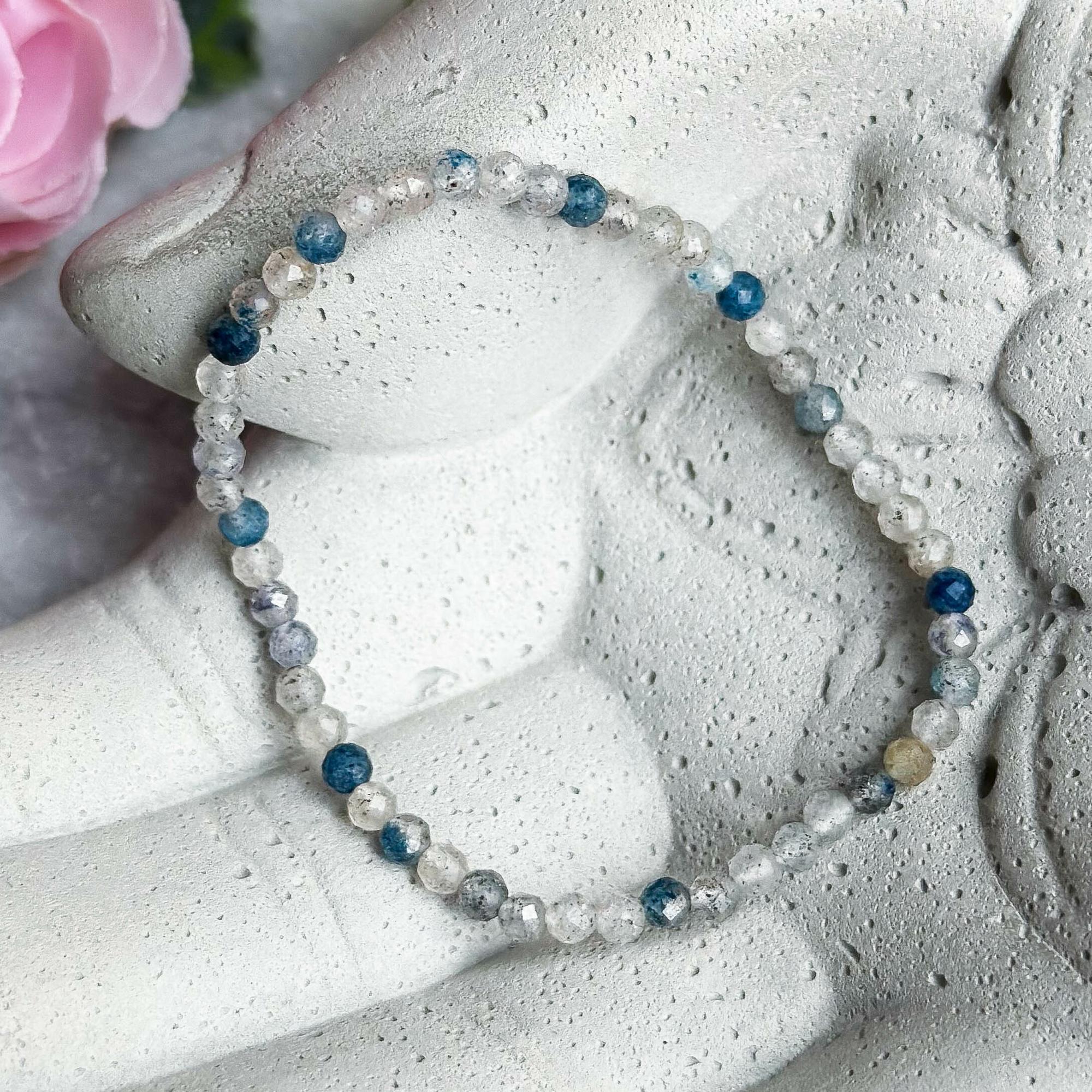 Браслет Ограненный Кварц с Дюмортьеритом