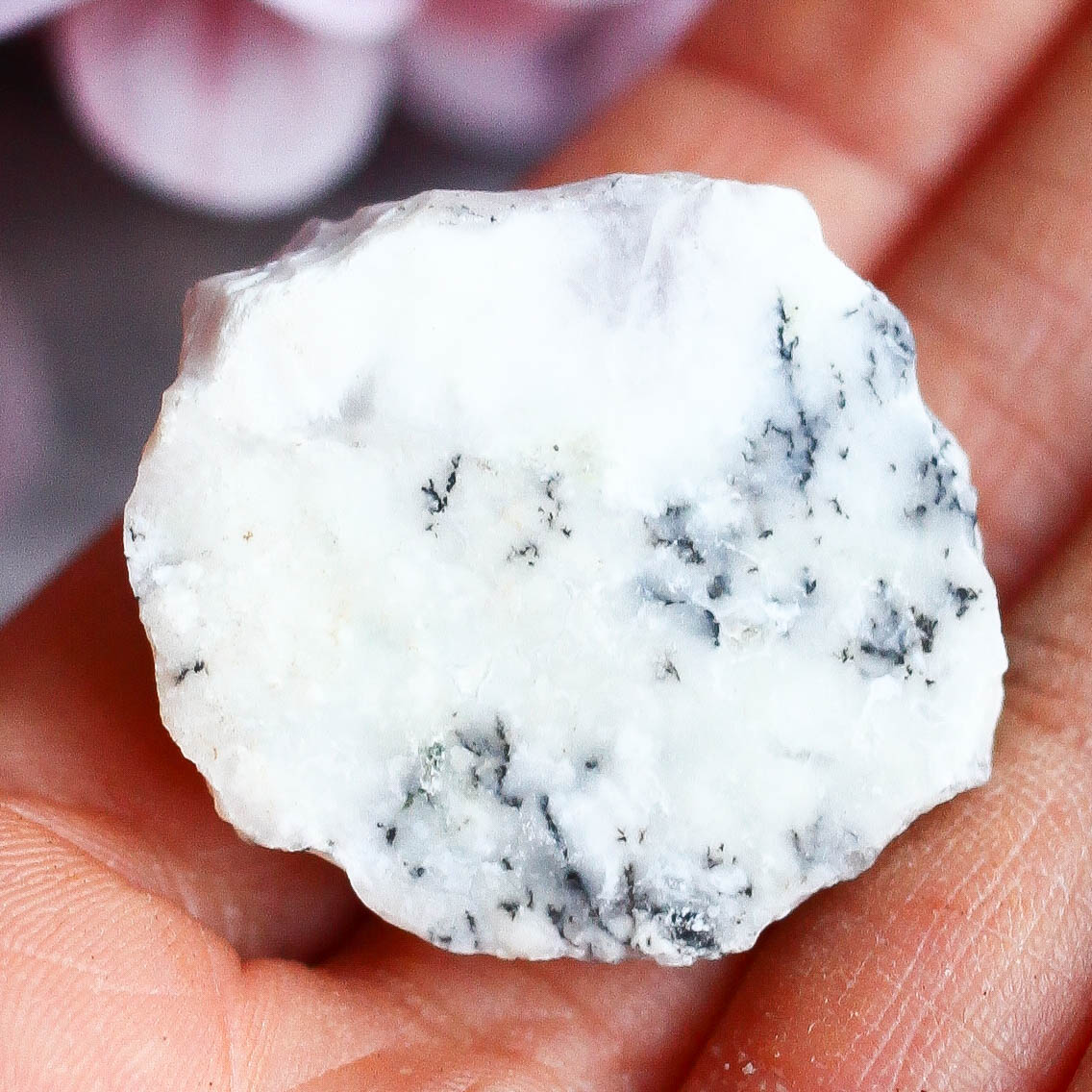 Дендроопал (дендритовый опал) необработанный