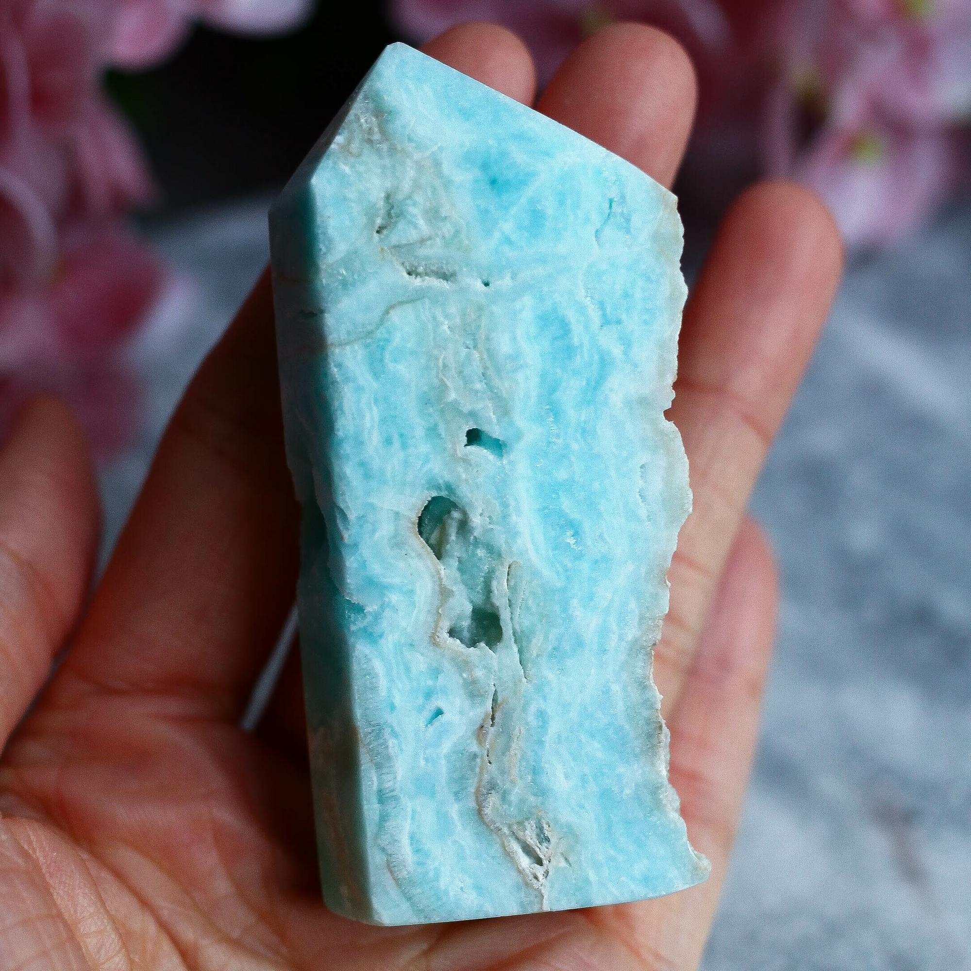 Кристалл-генератор из голубого арагонита-кальцита ("карибский кальцит")