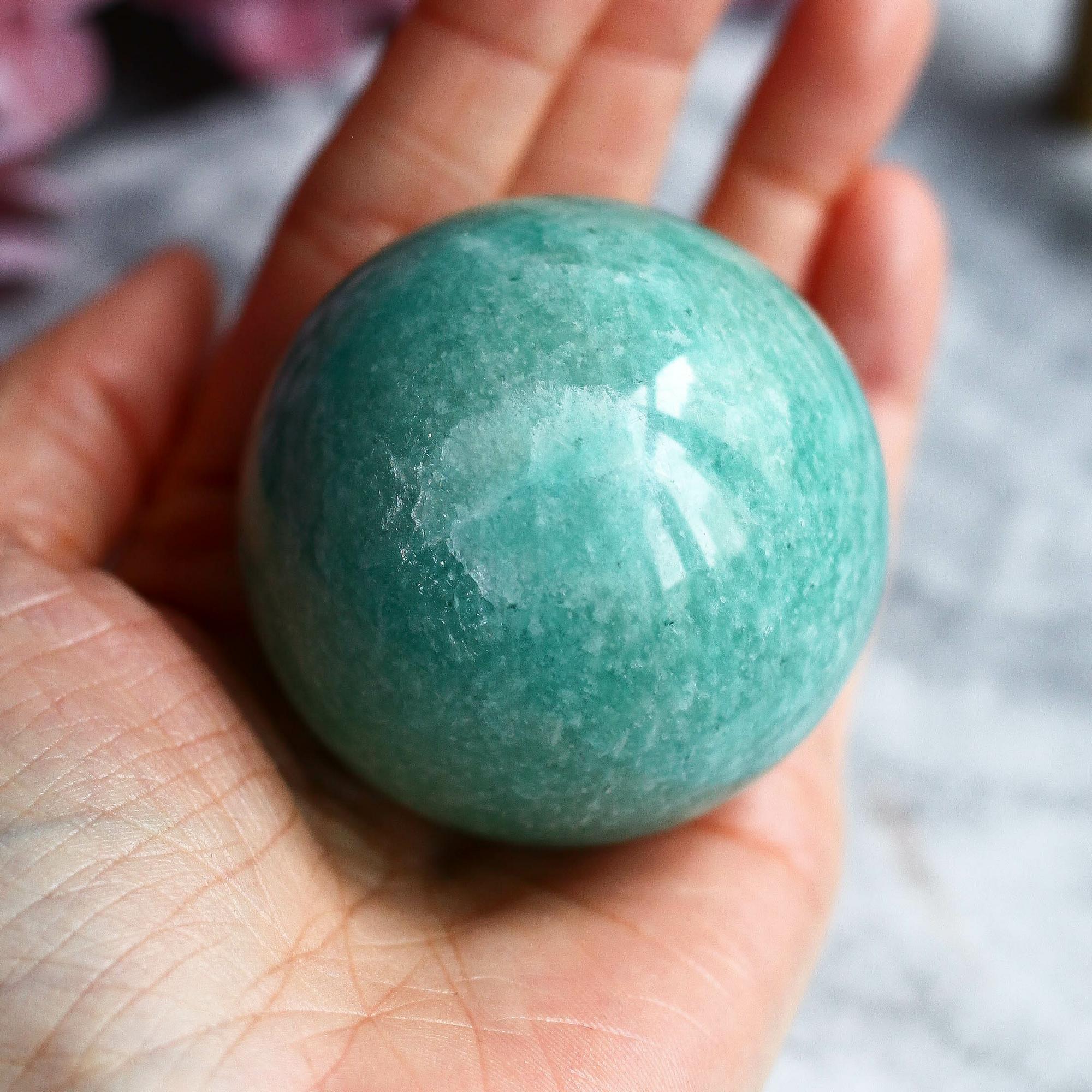 Амазонит в форме шара