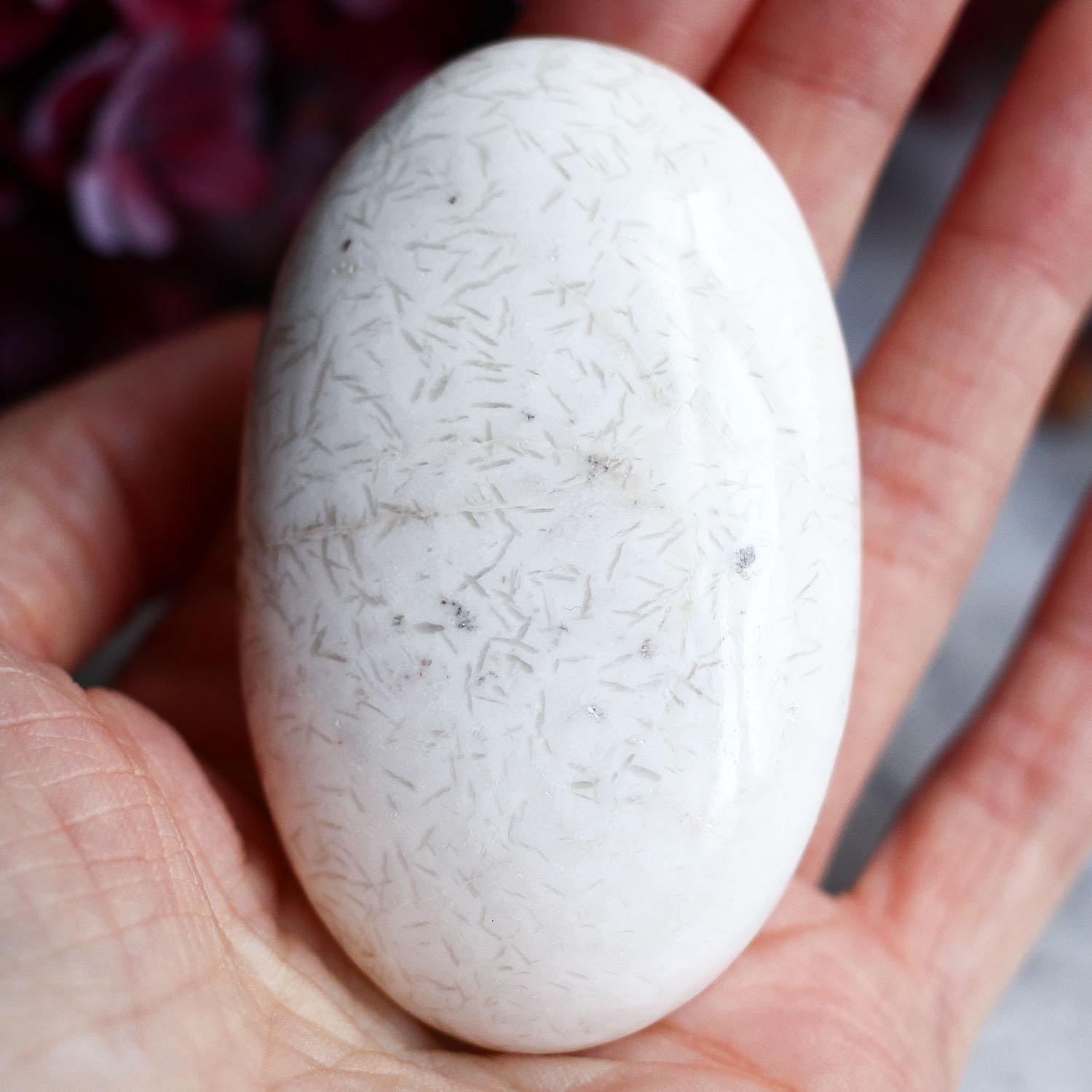 Сколецит в форме гальки