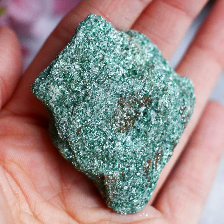 Фуксит необработанный