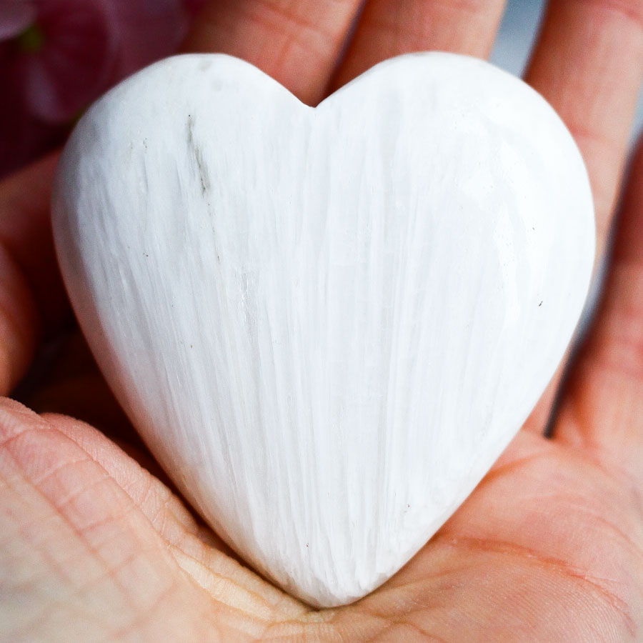 Сколецит в форме сердца
