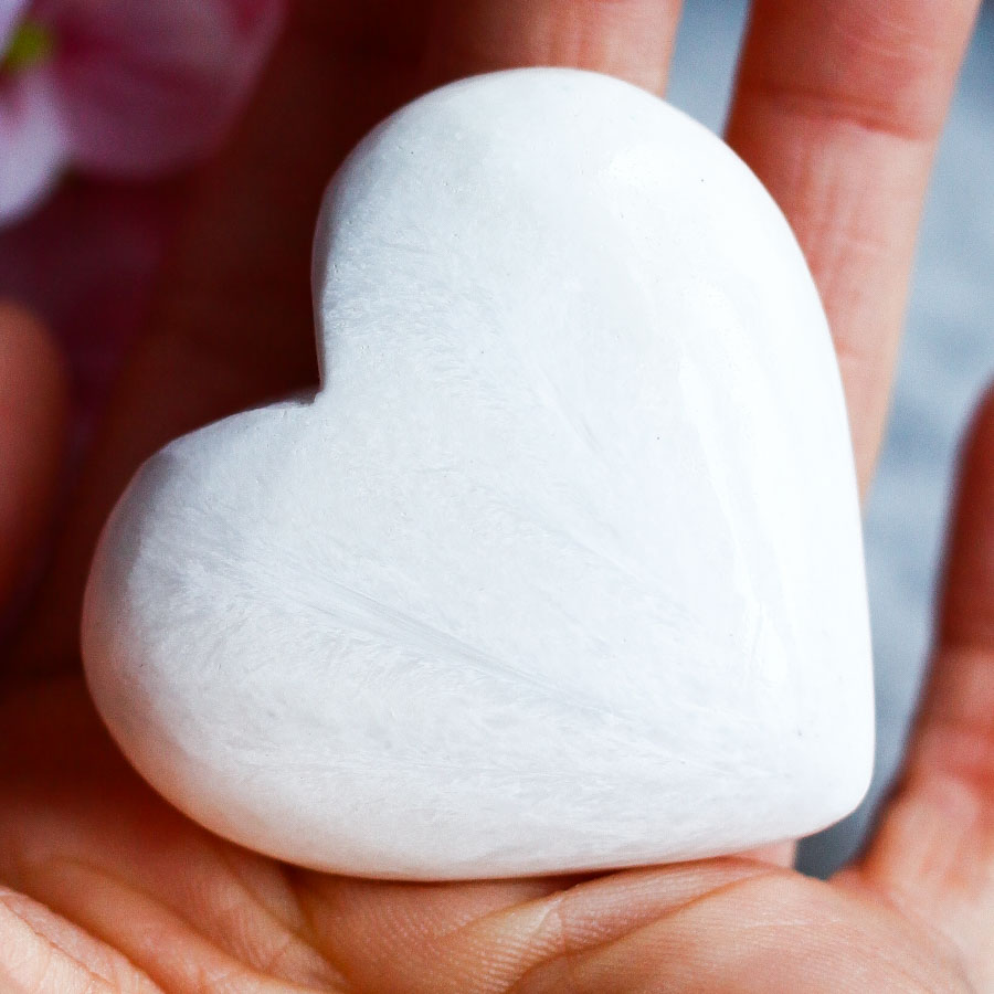 Сколецит в форме сердца