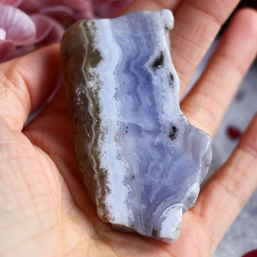 Срез голубого кружевного агата