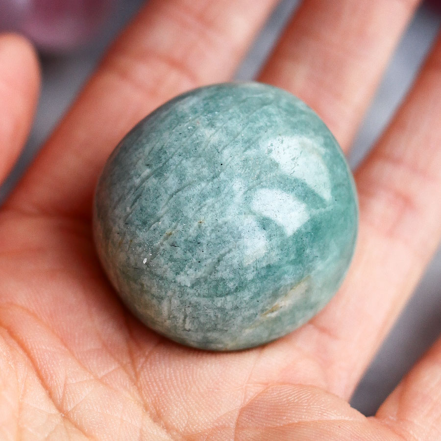 Амазонит в форме гальки
