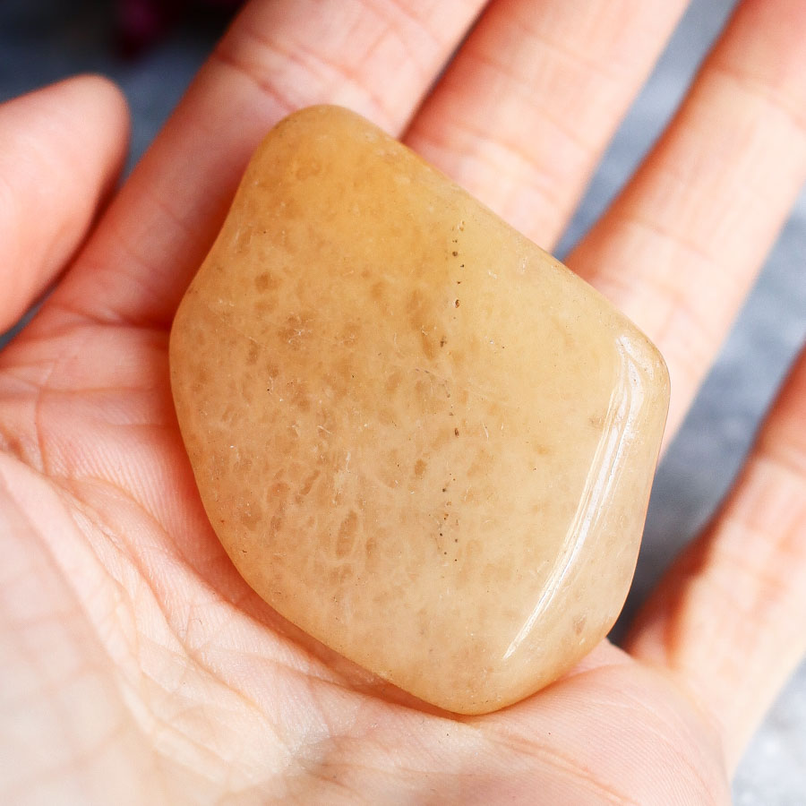 Желтый авантюрин в форме гальки