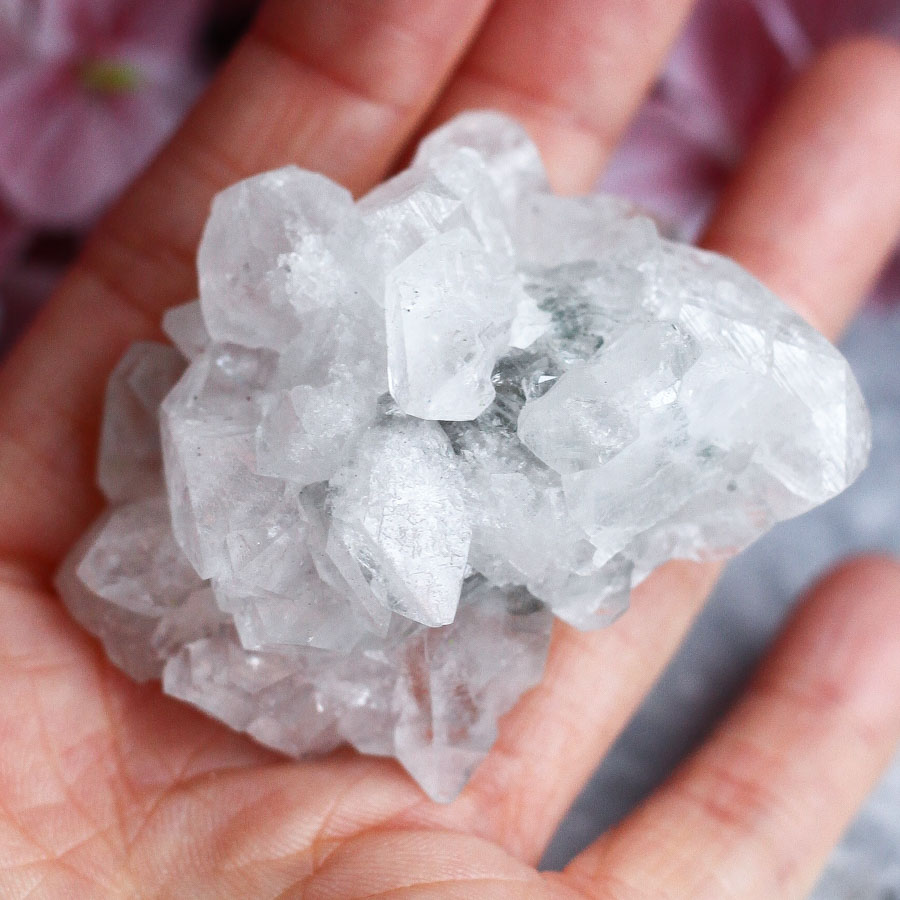 Апофиллит (сросток кристаллов)