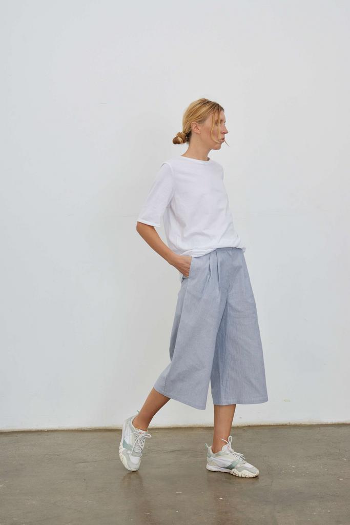 Шорты-кюлоты из жатого хлопка