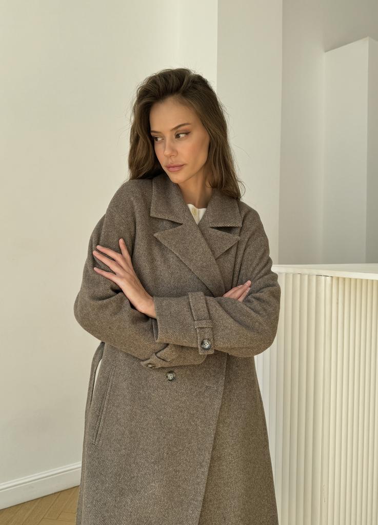 Шерстяное пальто с поясом