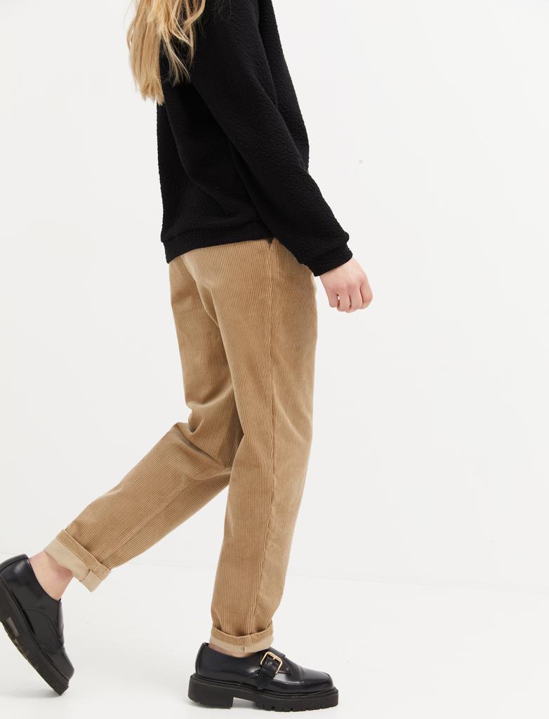 Бежевые брюки из вельвета