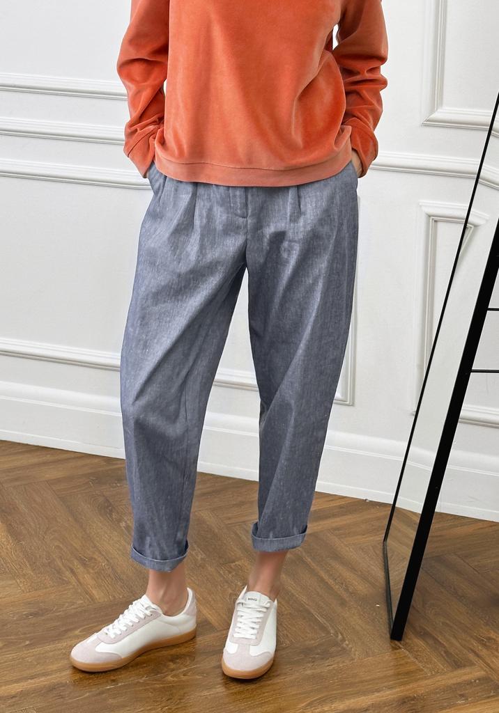 Летние брюки в джинсовом стиле с двумя защипами