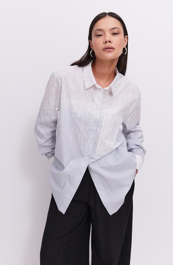 Рубашка с абстрактным узором