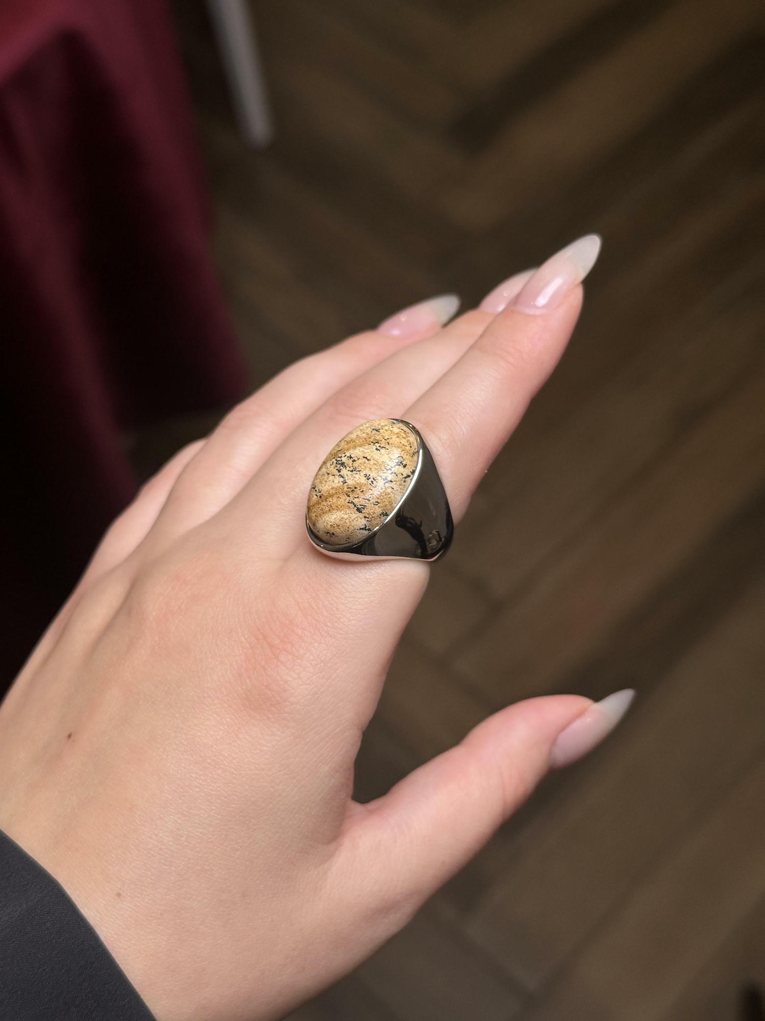 Кольцо с пейзажной яшмой