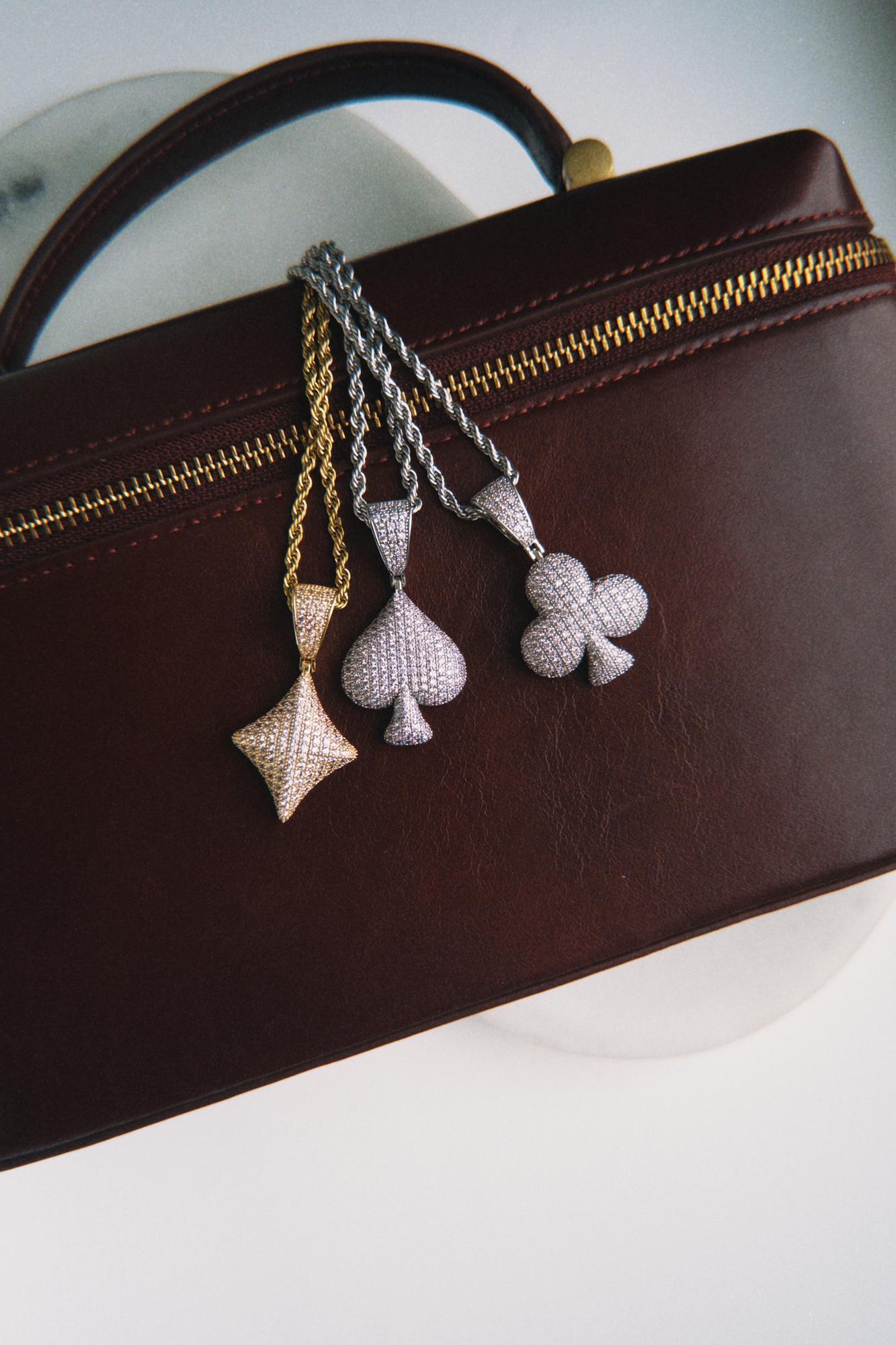 Цепь с кулоном «Масть»