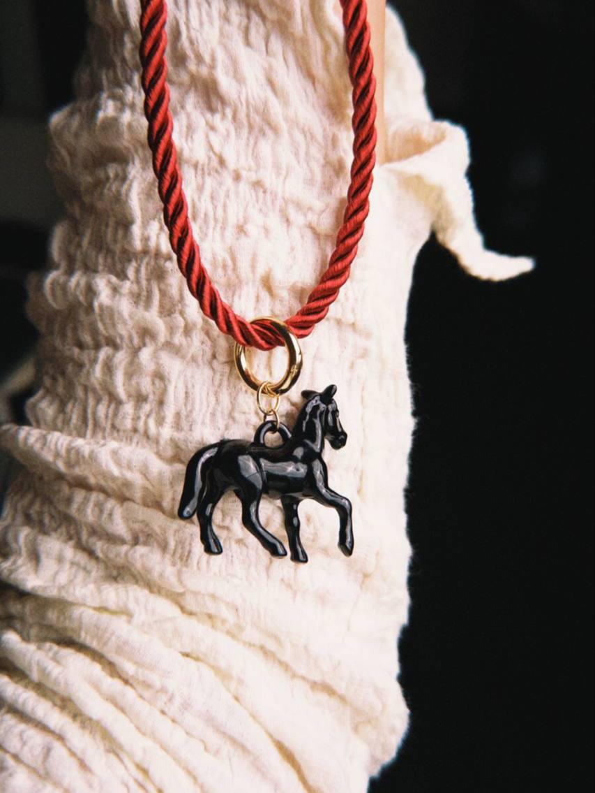 Сет хитов «Шнурок+лошадка»