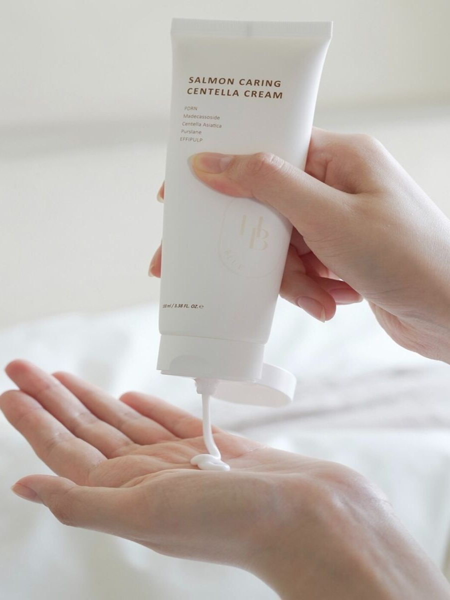 Крем с экстрактом икры лосося HEVEBLUE SALMON CARING CENTELLA CREAM
