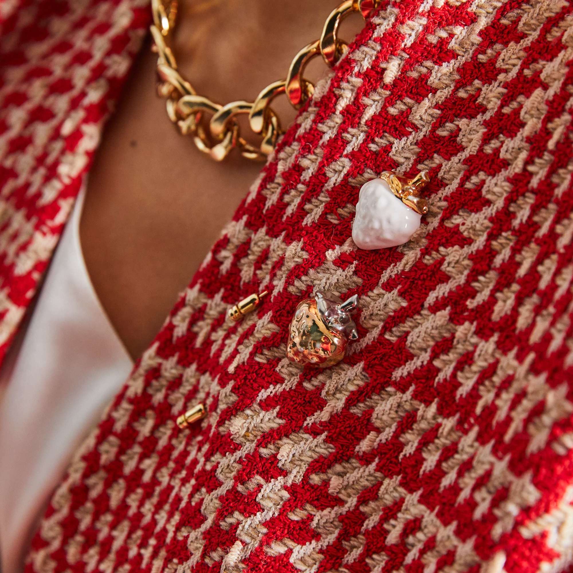 Брошь “Клубника” золотая