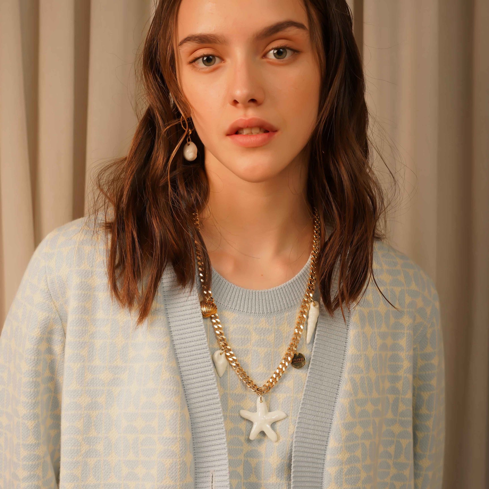 Колье удлиненное с морской звездой и ракушками