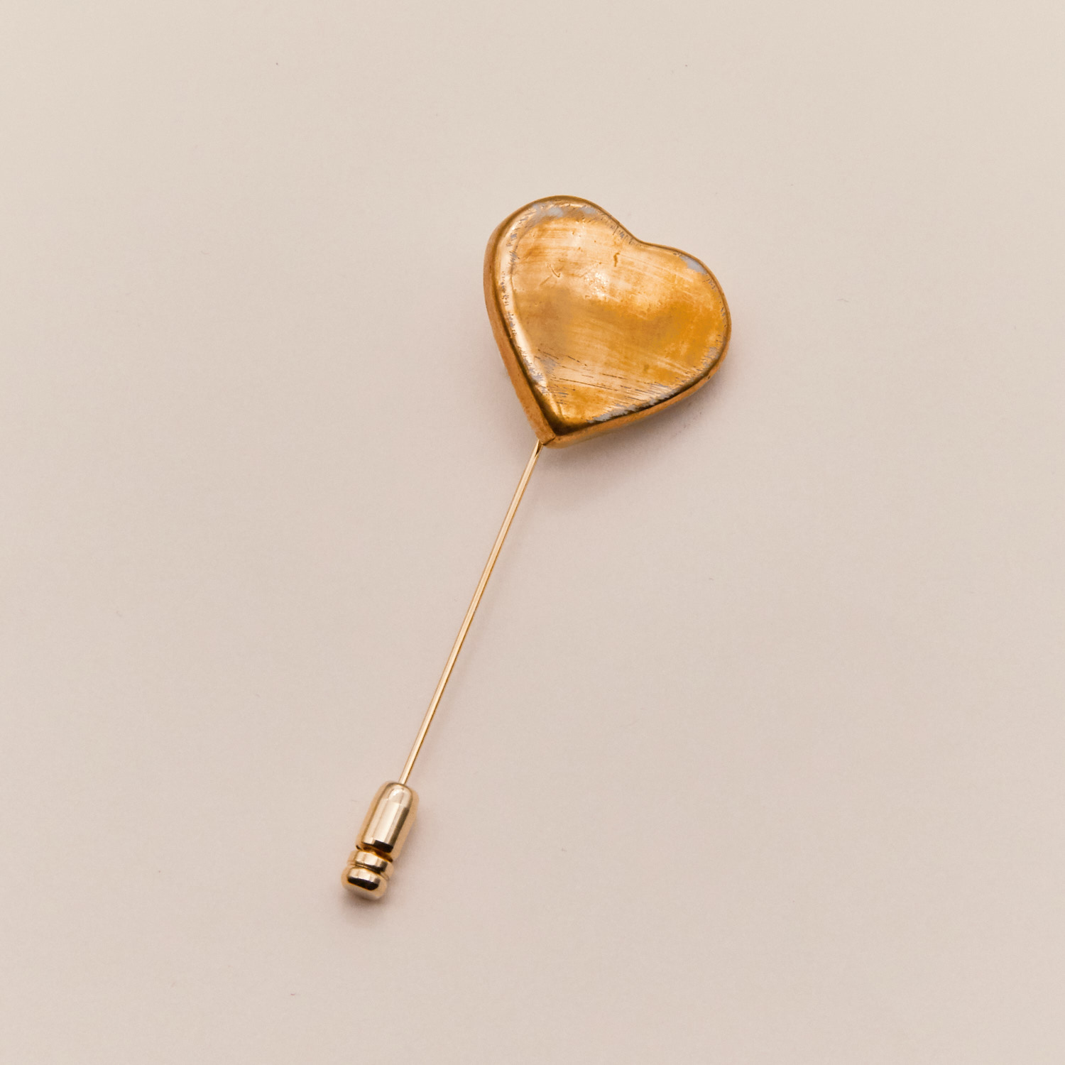 Брошь Сердце золотое на французской булавке в золоте