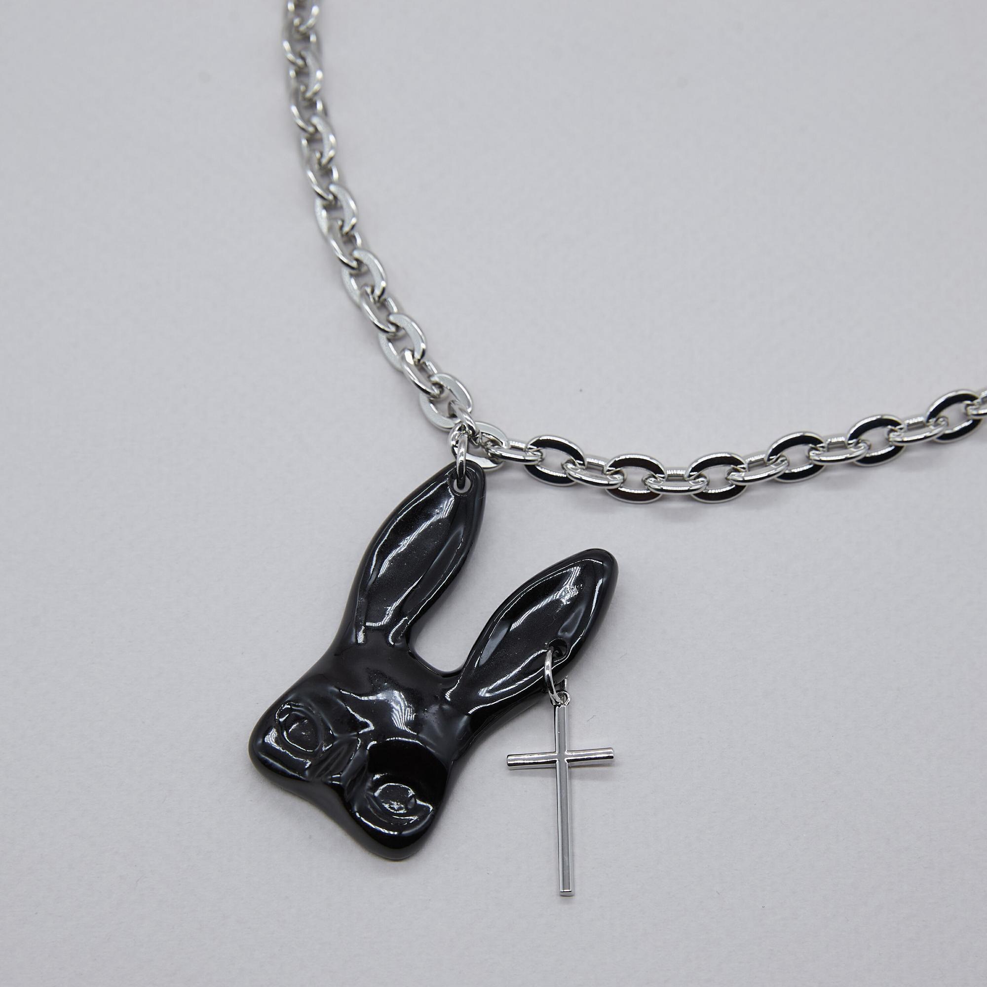 Кулон Маска Кролика черная гланцевая с крестом в платине