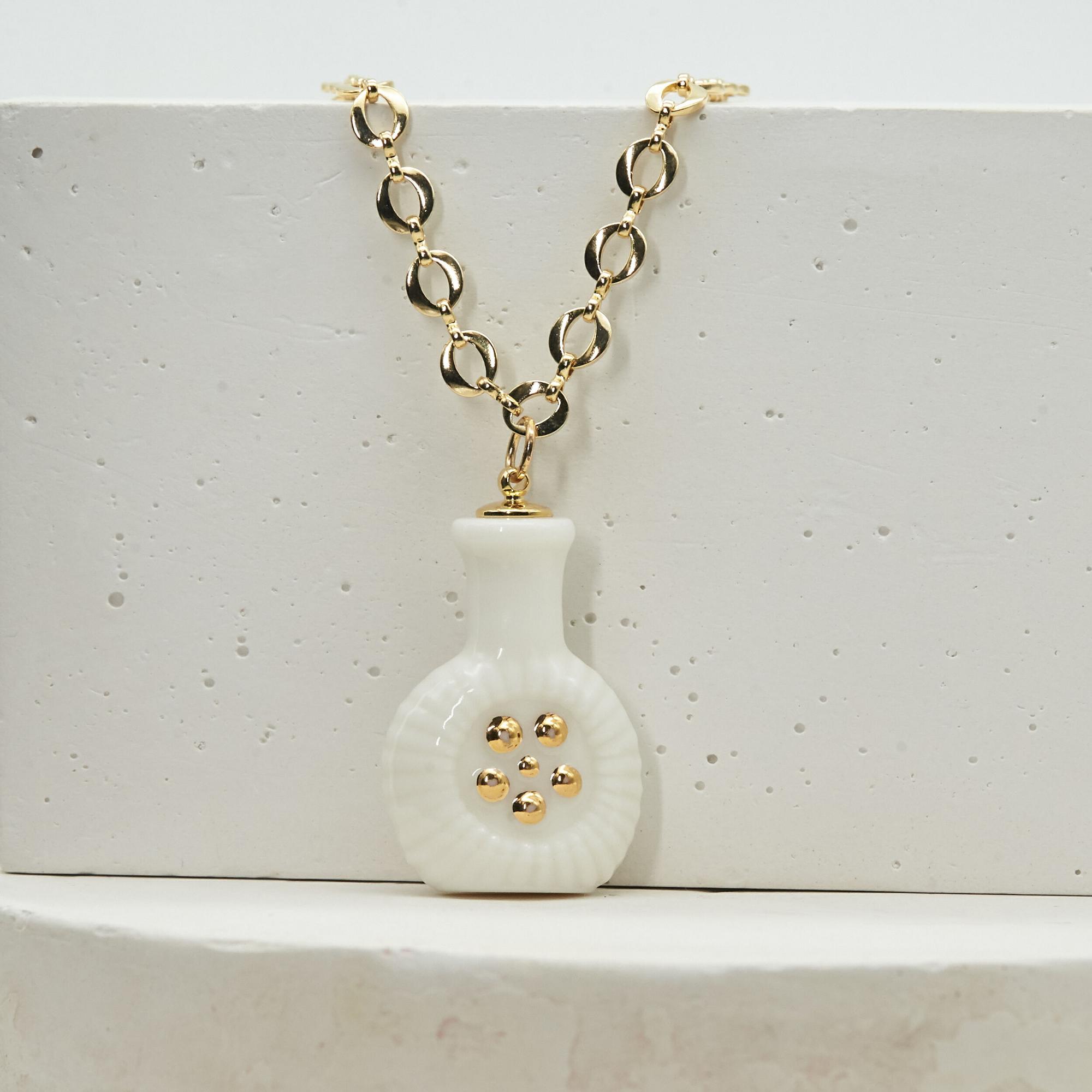 Кулон Флакон №1 белый в золоте