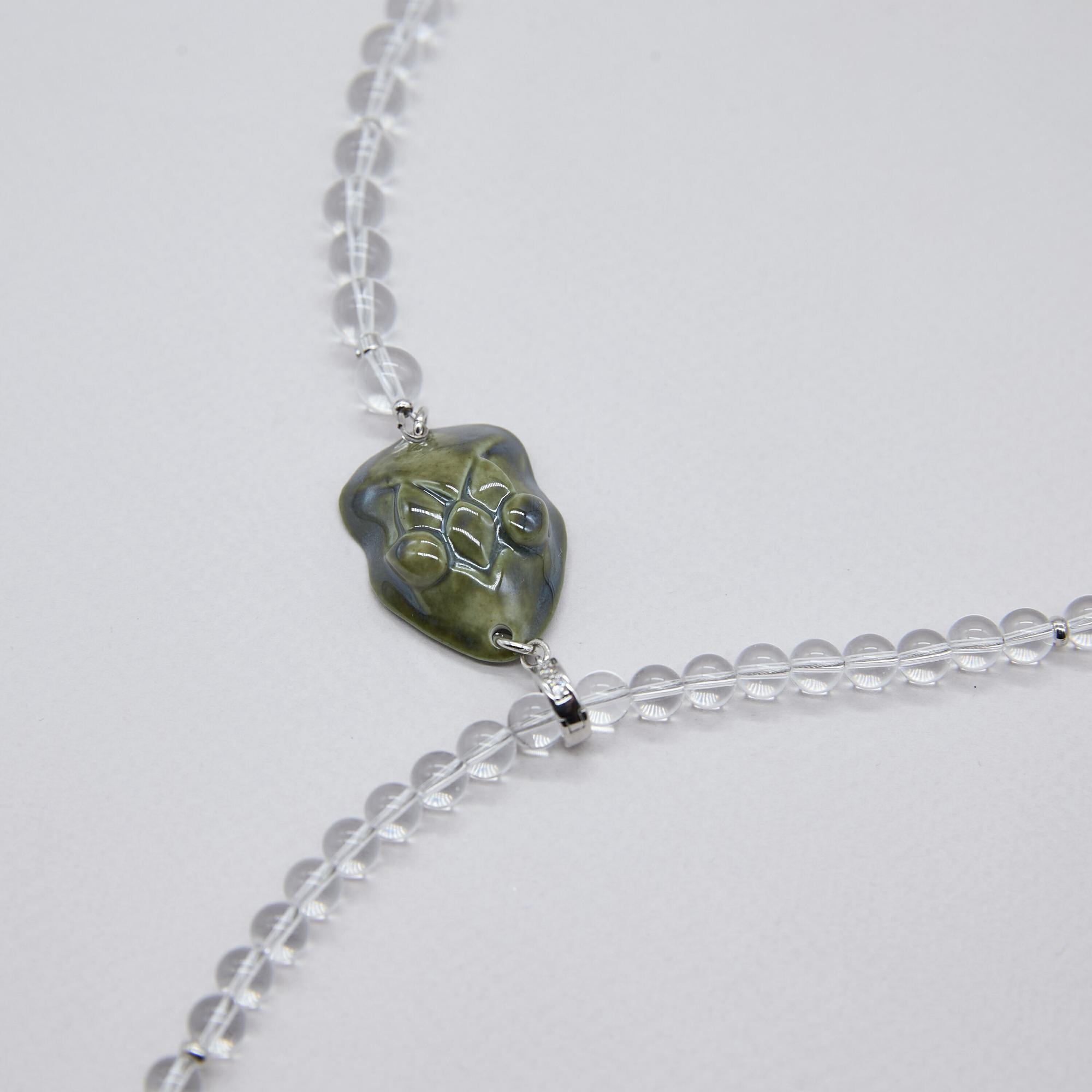 Колье трансформер змея зеленая с горным хрусталем в серебре
