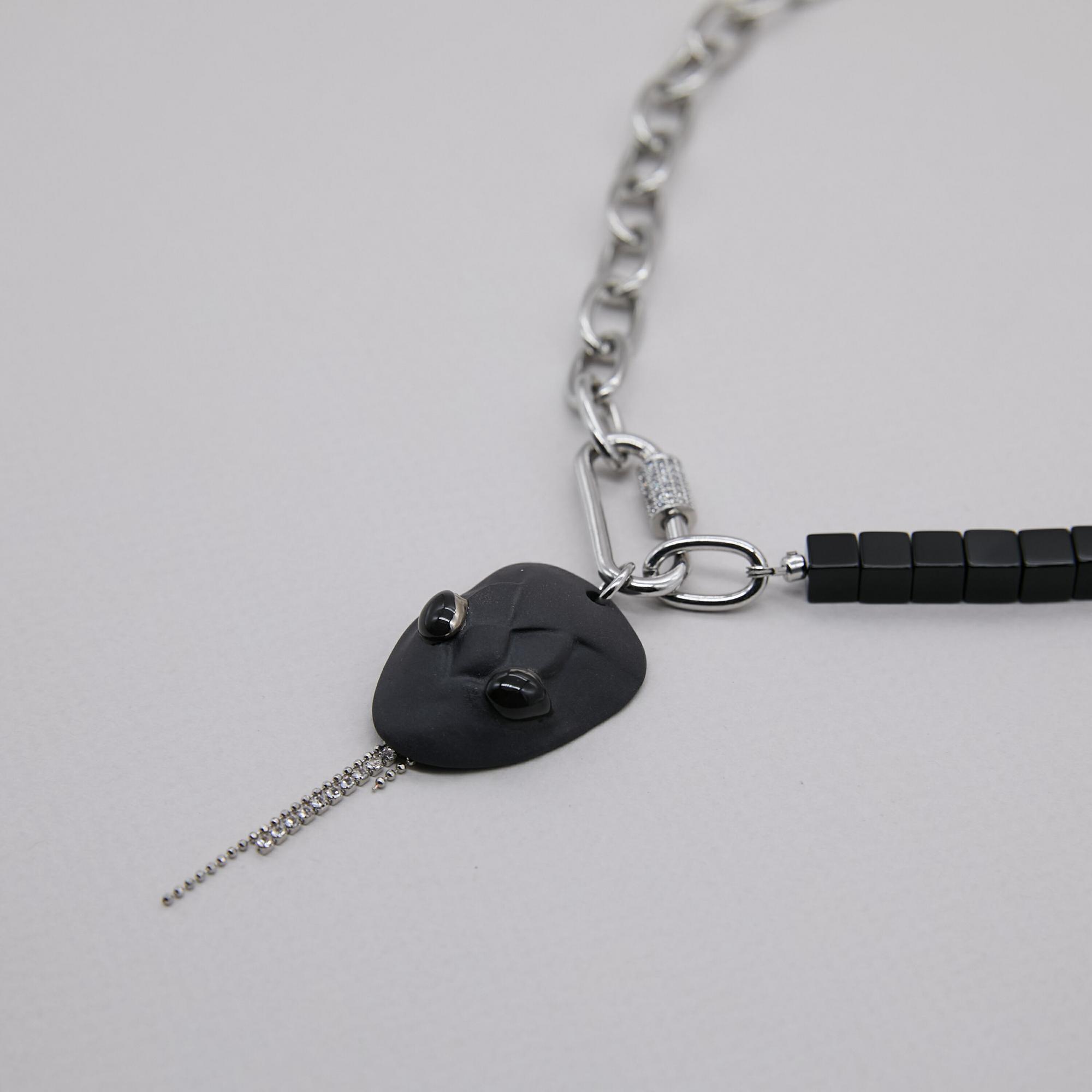 Колье трансформер змея черная с бусинами из черного агата