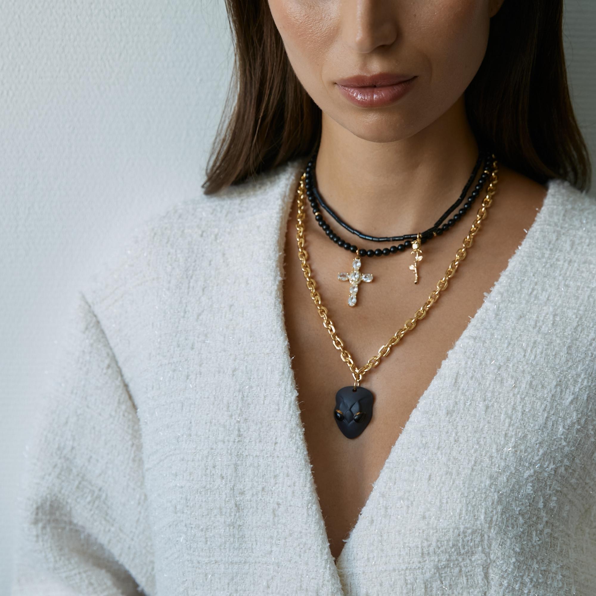 Колье многослойное змея черная с талисманами и бусами из черного агата