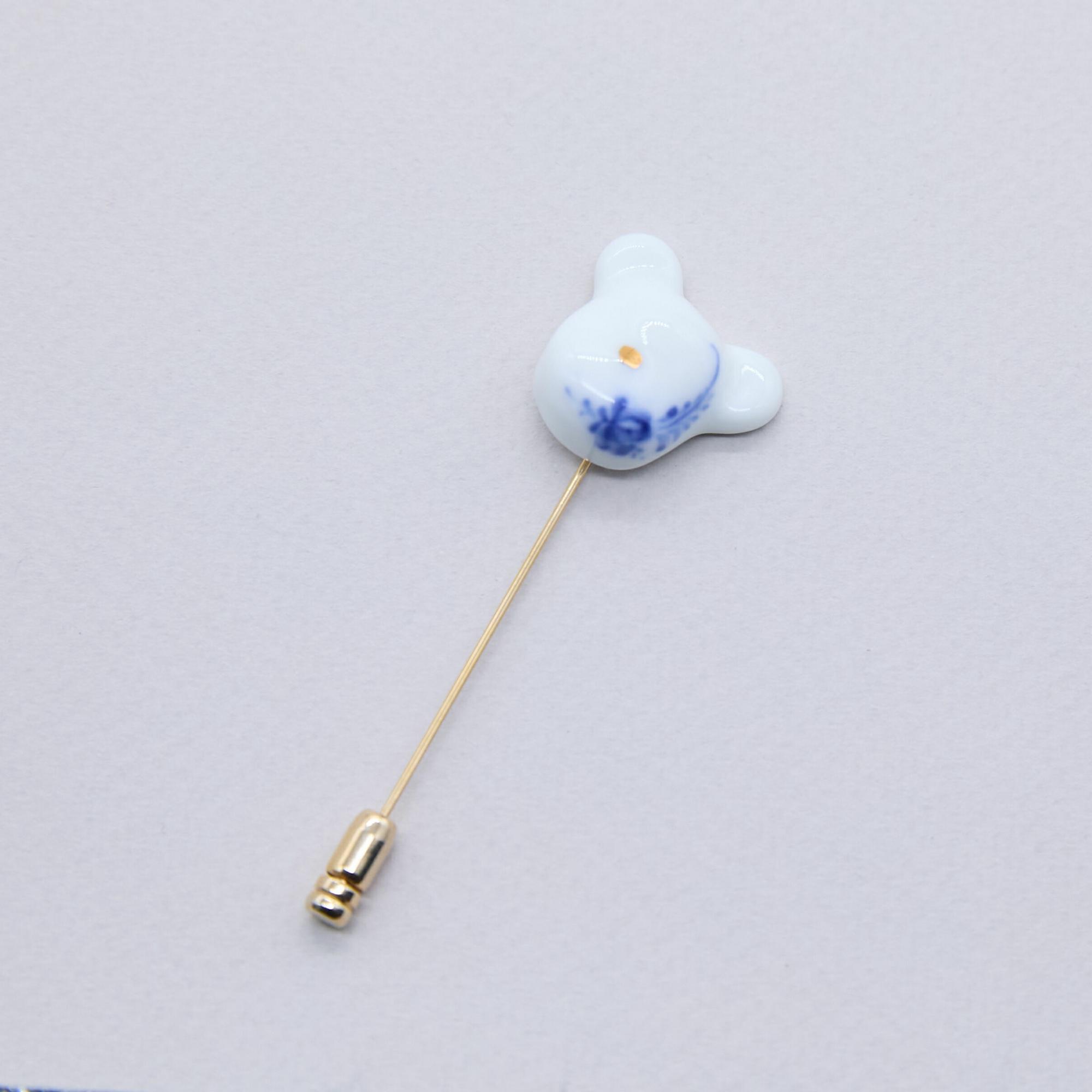 Брошь голова мишки роспись роза в золоте