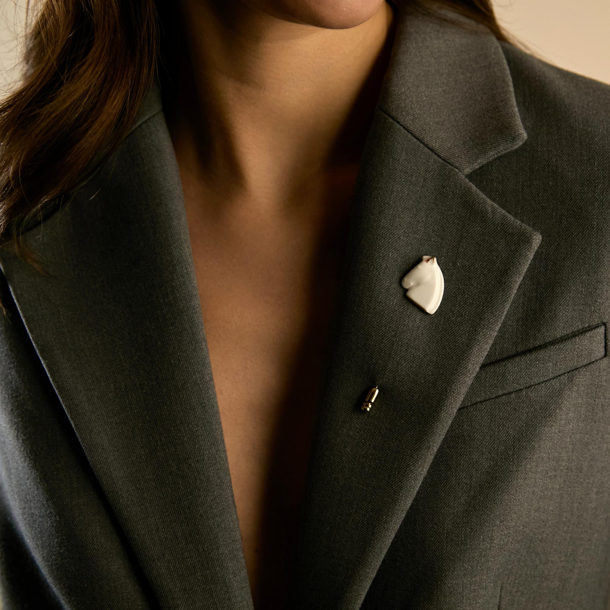 Брошь голова лошади XS белая французская булавка золото фарфор