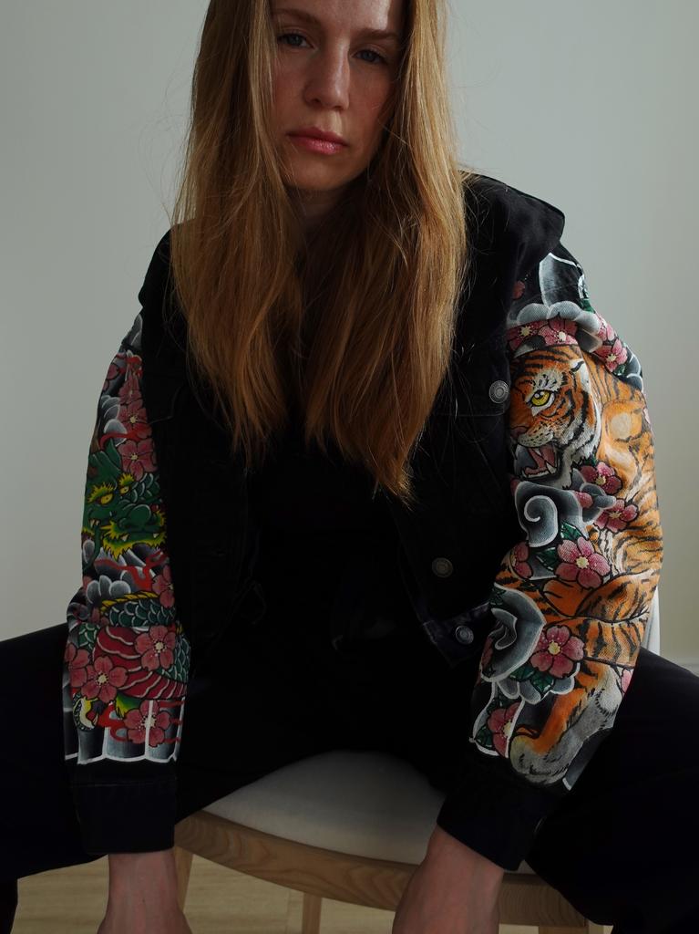 Джинсовая куртка oversize "DRAGON AND TIGER"